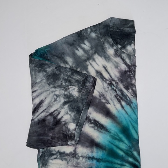 NWOT Daydreamers Custom Designed Tie-dye Oversized T-shirt - Small Business!! - Picture 3 of 4
